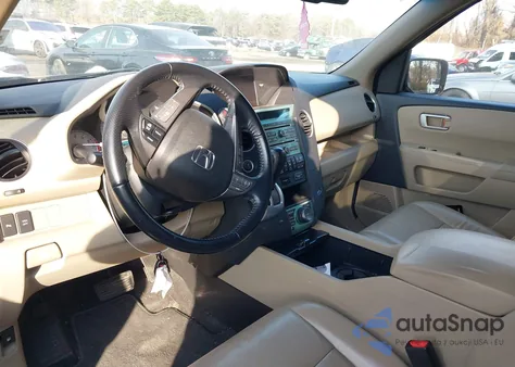 2011 Honda Pilot Touring из США, поврежденный, VIN 5FNYF4H9XBB065521